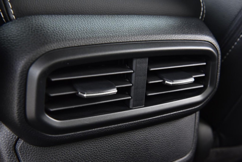 Honda Ridgeline Vehicle Image 28