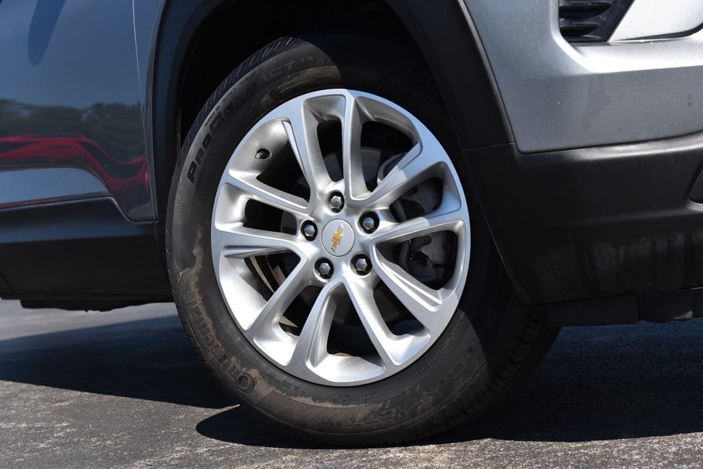 Chevrolet Trailblazer Vehicle Image 03