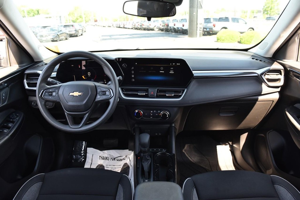 Chevrolet TrailBlazer Vehicle Full-screen Gallery Image 07