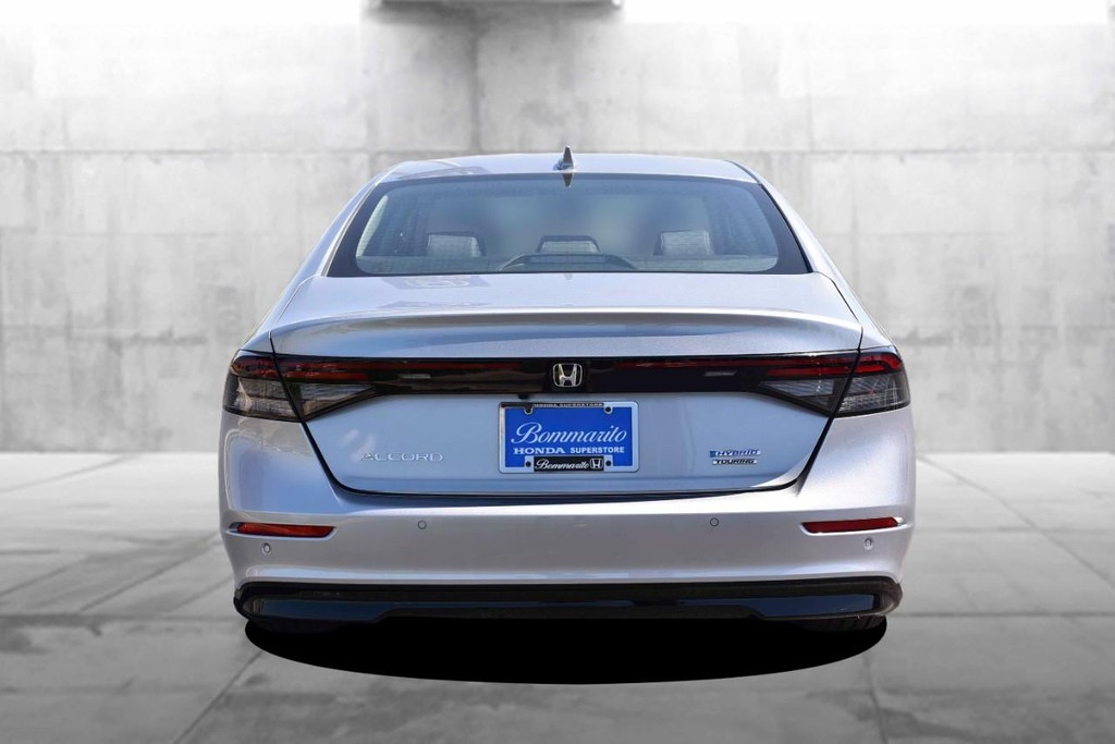 Honda Accord Hybrid Vehicle Image 06