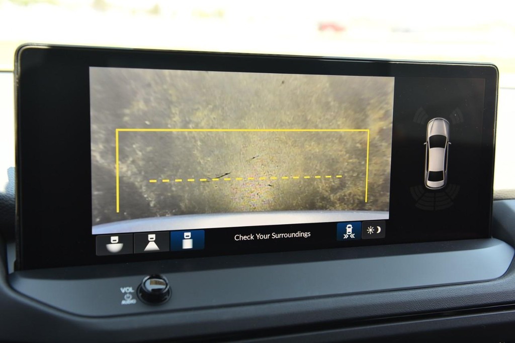 Honda Accord Hybrid Vehicle Image 12