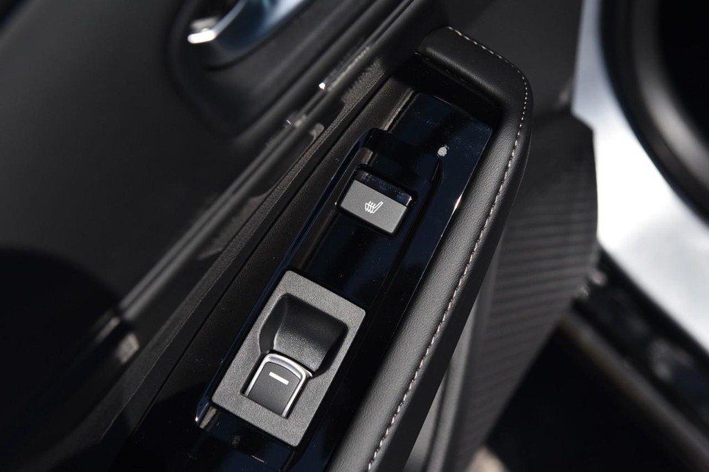 Honda Accord Hybrid Vehicle Image 25