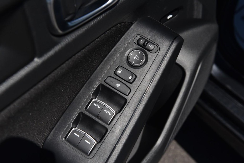 Honda Civic Sedan Vehicle Image 08