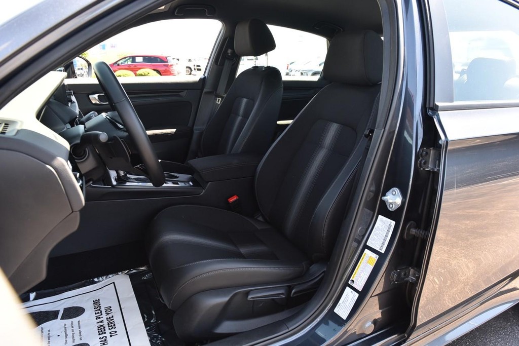 Honda Civic Sedan Vehicle Image 21