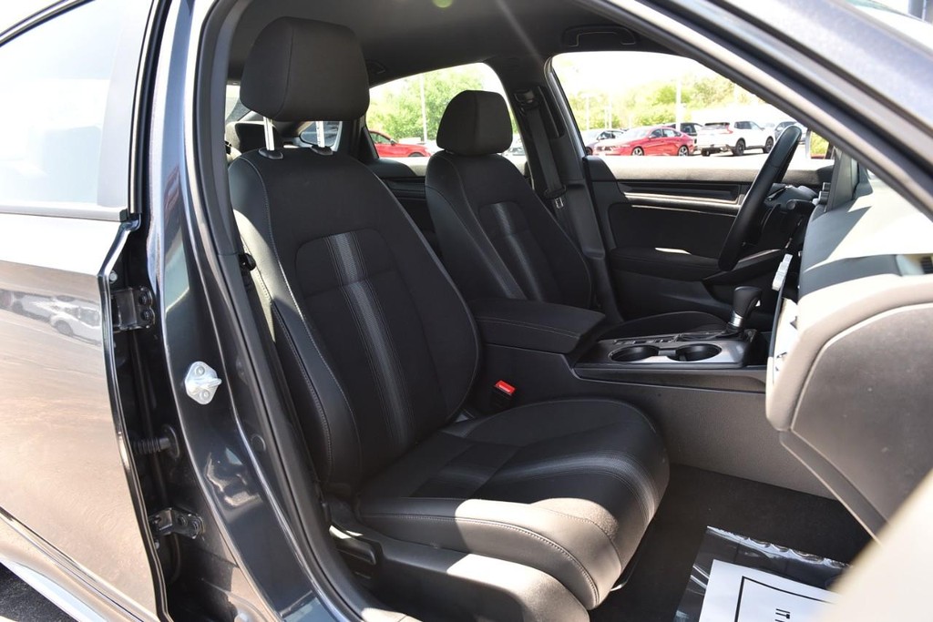 Honda Civic Sedan Vehicle Image 22
