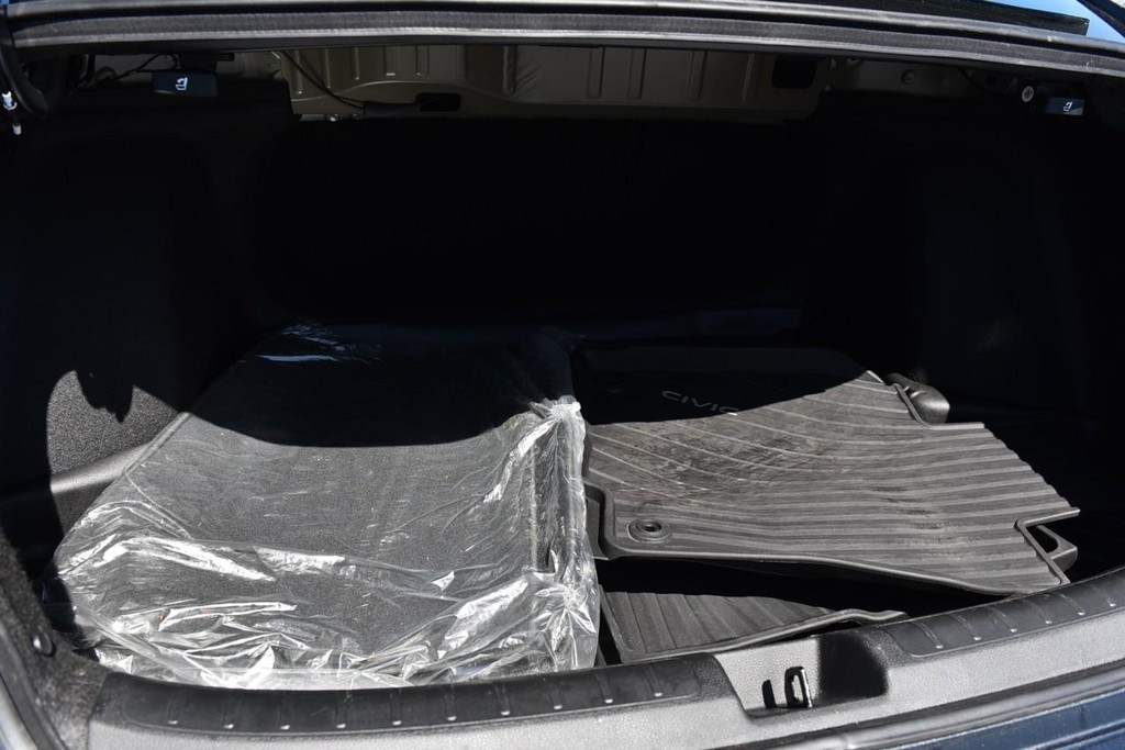 Honda Civic Sedan Vehicle Image 24