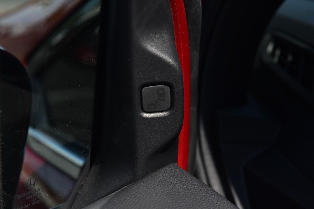 Honda Odyssey Vehicle Full-screen Gallery Image 10