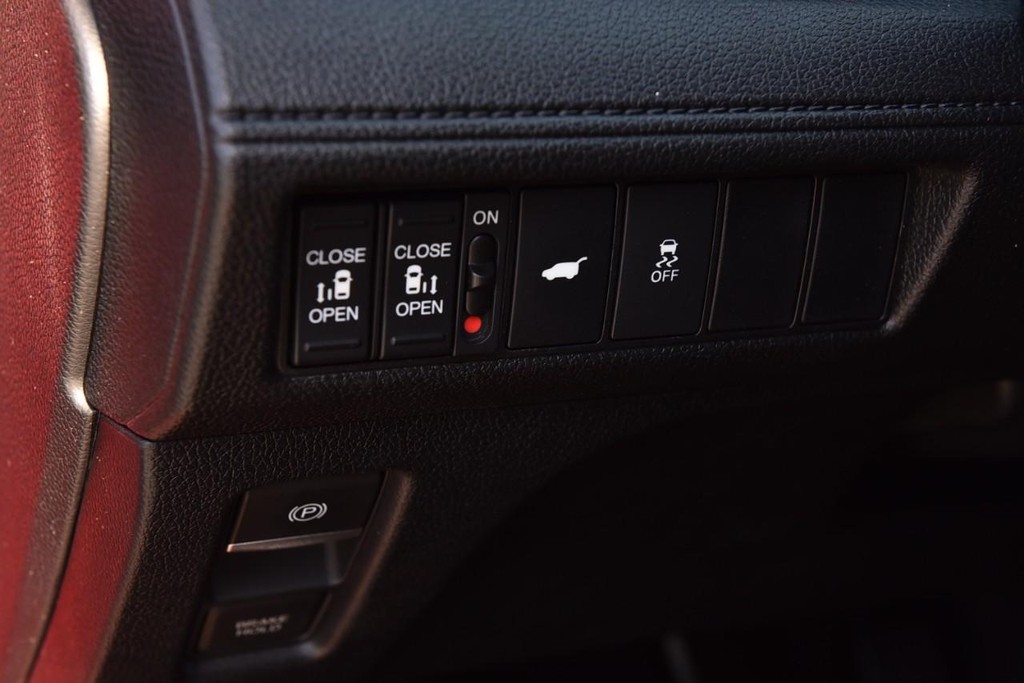 Honda Odyssey Vehicle Full-screen Gallery Image 11