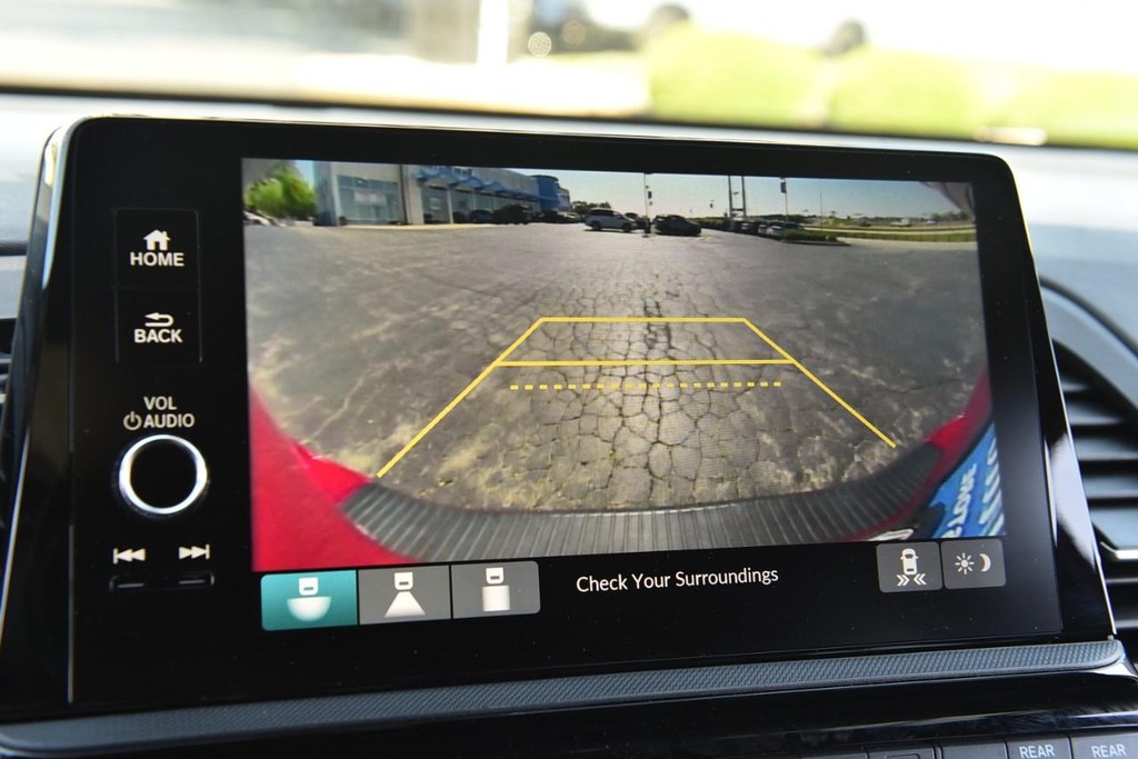 Honda Odyssey Vehicle Full-screen Gallery Image 13