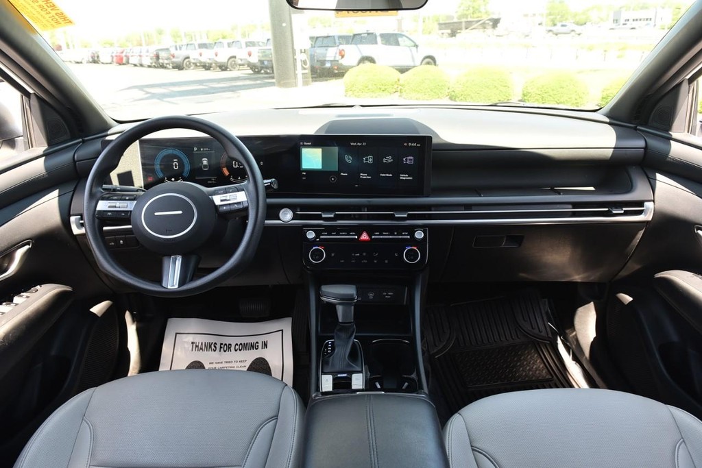 Hyundai Santa Cruz Vehicle Full-screen Gallery Image 8