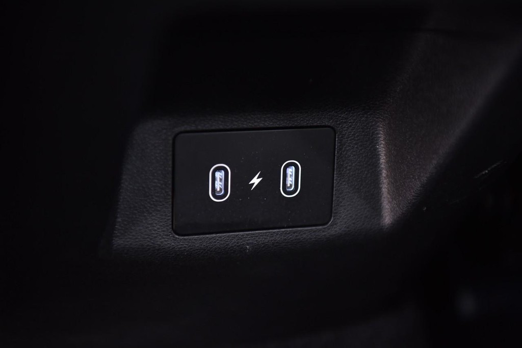 Hyundai Santa Cruz Vehicle Full-screen Gallery Image 24