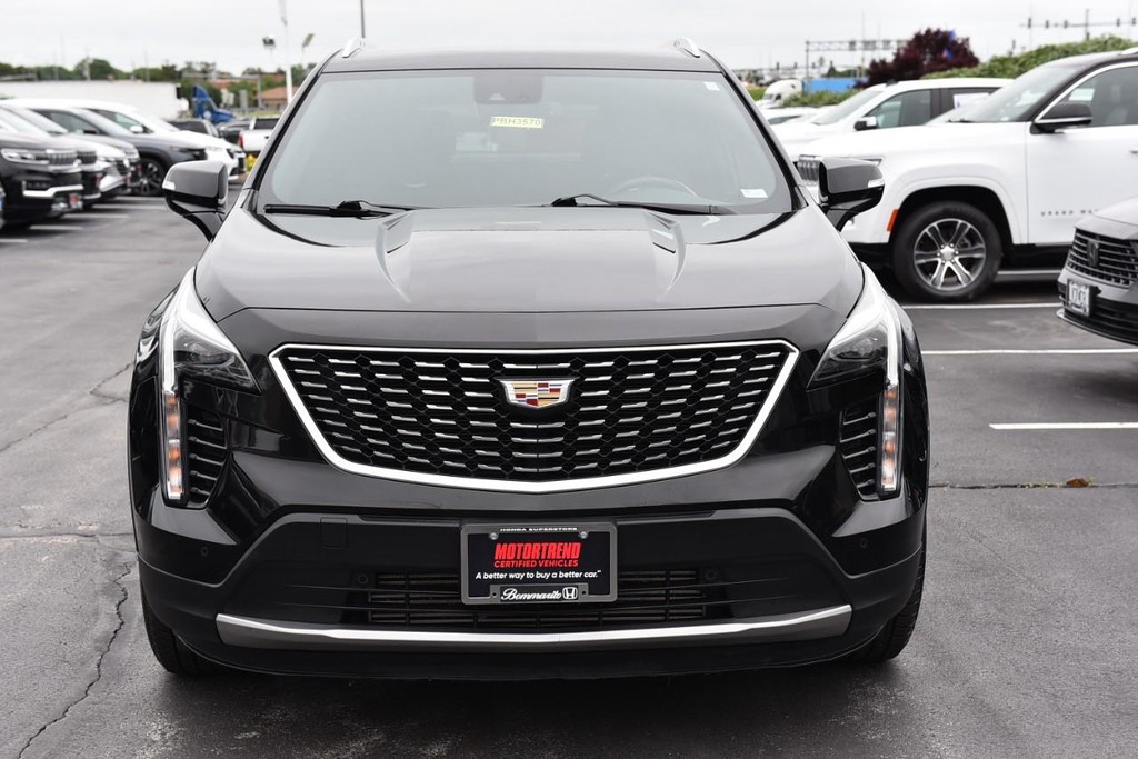 Cadillac XT4 Vehicle Full-screen Gallery Image 4