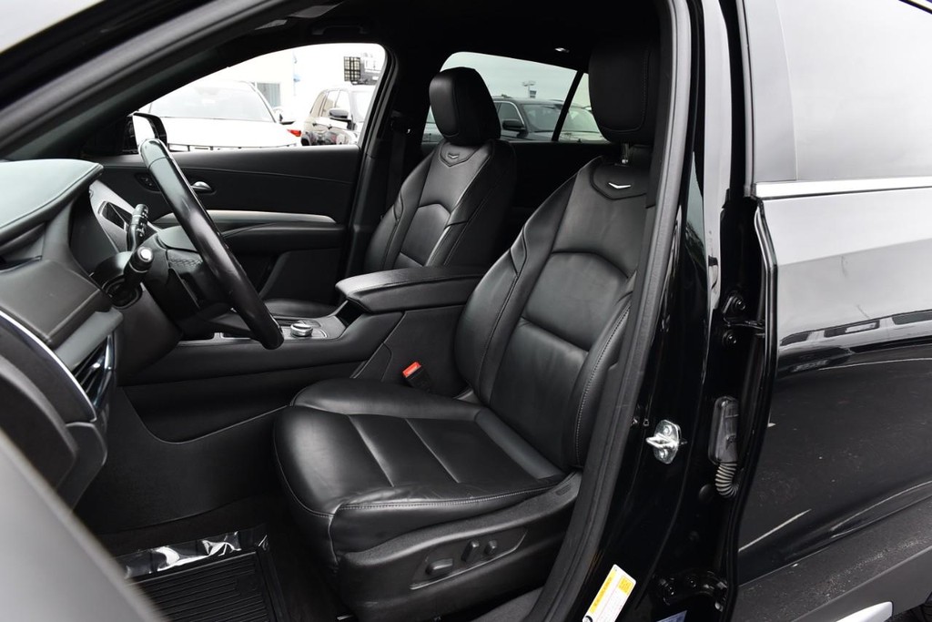 Cadillac XT4 Vehicle Full-screen Gallery Image 19