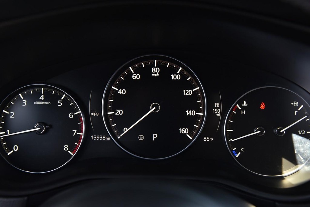 Mazda CX-50 Vehicle Image 12