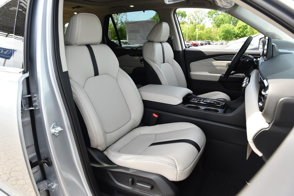 Honda Pilot Vehicle Image 24