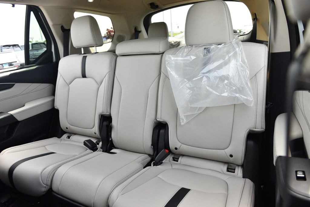 Honda Pilot Vehicle Image 26