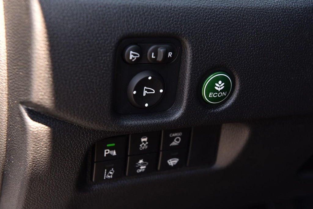 Honda Ridgeline Vehicle Image 13