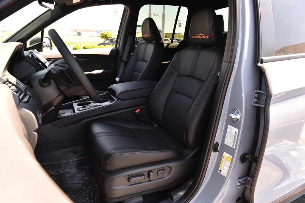 Honda Ridgeline Vehicle Image 25