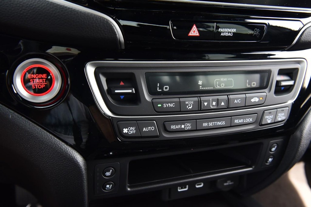 Honda Ridgeline Vehicle Image 18