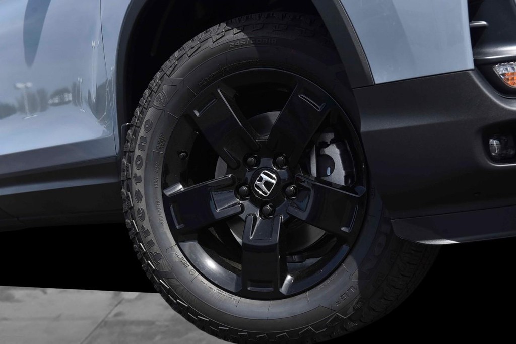 Honda Ridgeline Vehicle Image 03