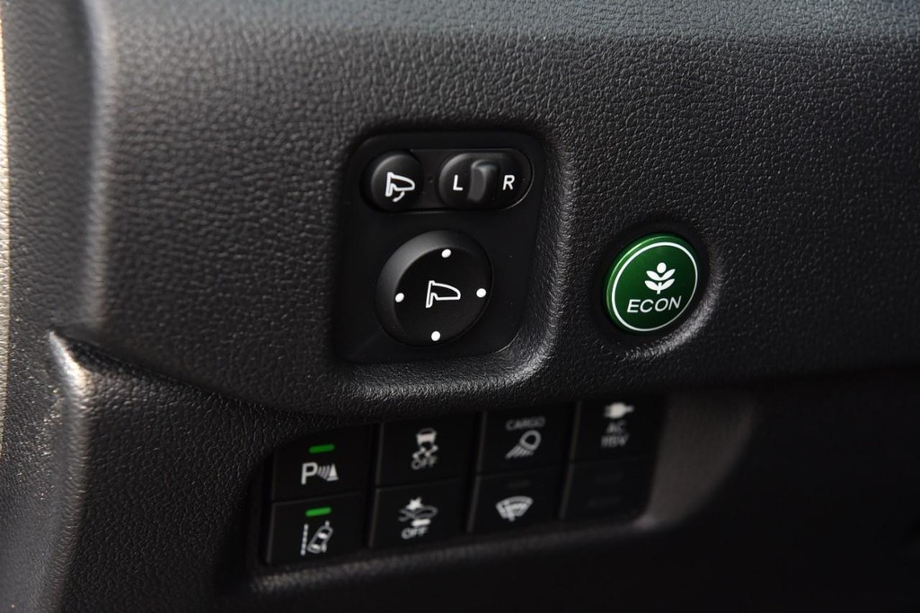 Honda Ridgeline Vehicle Image 13