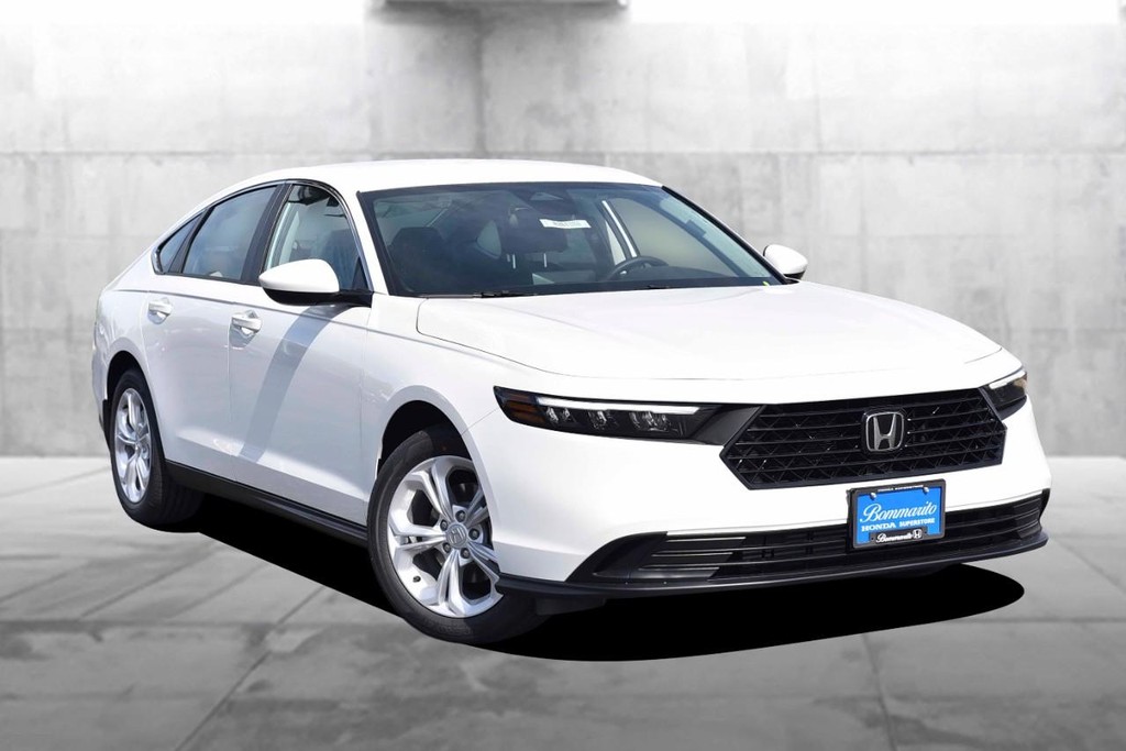 Honda Accord Sedan Vehicle Image 02