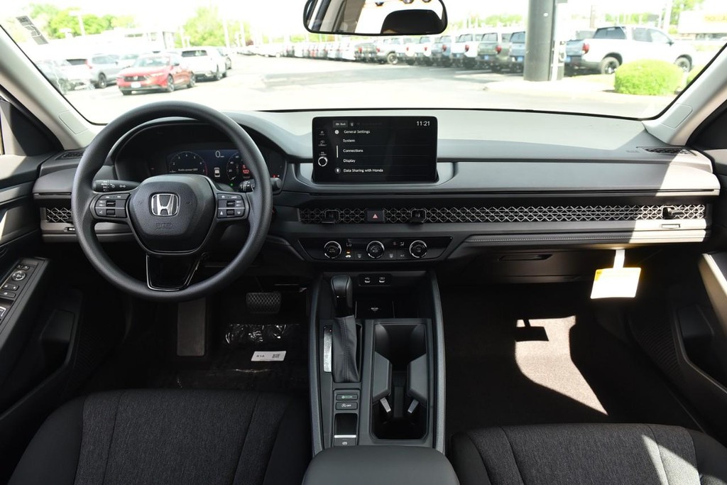 Honda Accord Sedan Vehicle Image 07