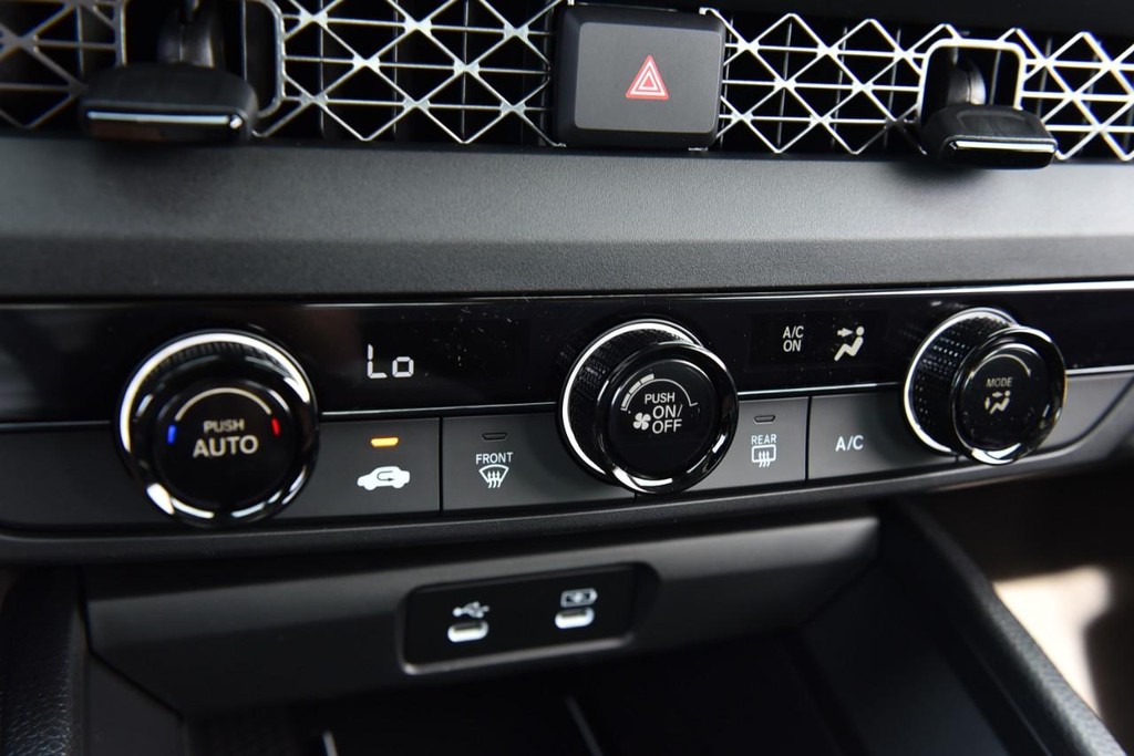 Honda Accord Sedan Vehicle Image 13