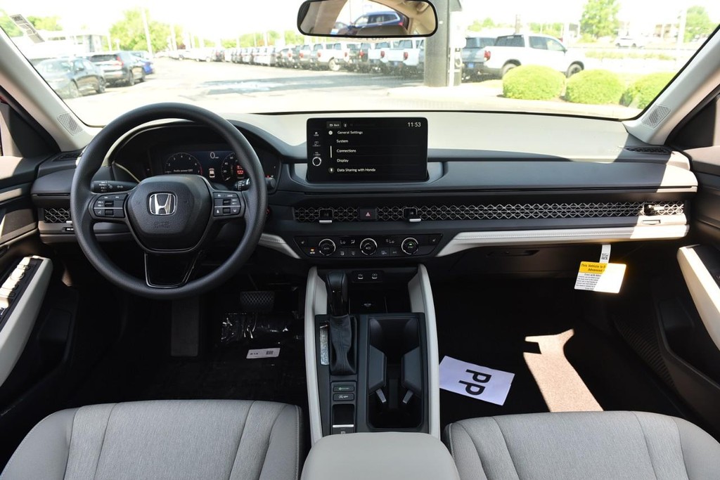 Honda Accord Sedan Vehicle Image 07