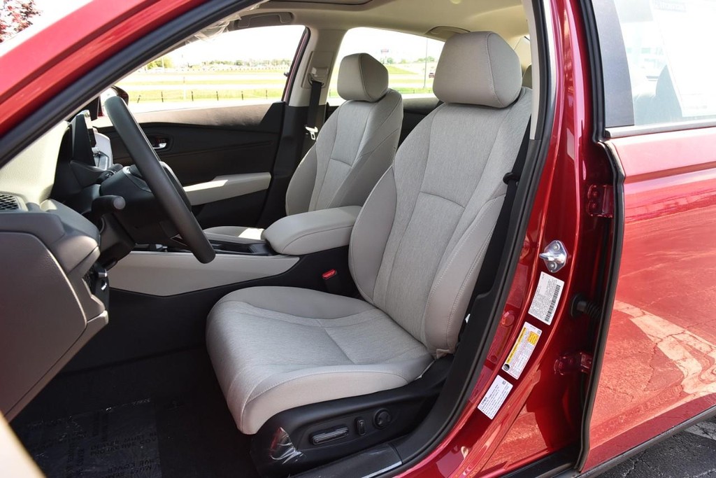 Honda Accord Sedan Vehicle Image 20