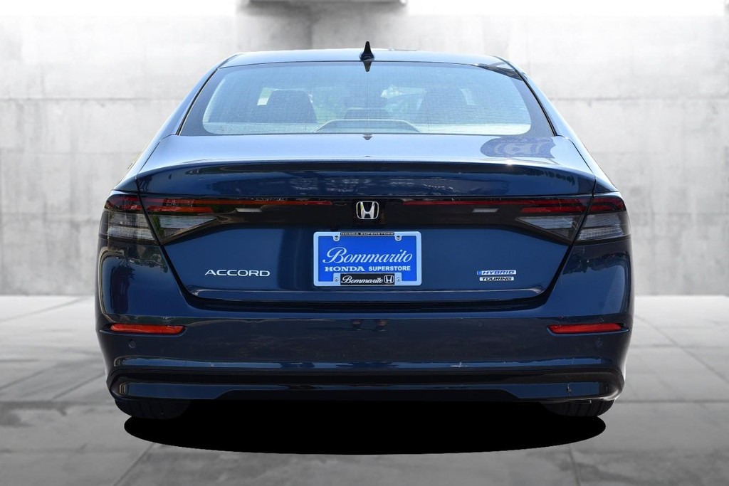 Honda Accord Hybrid Vehicle Image 06