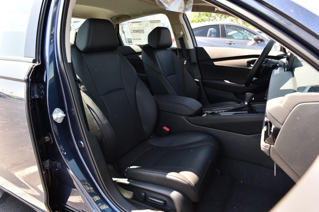 Honda Accord Hybrid Vehicle Image 22