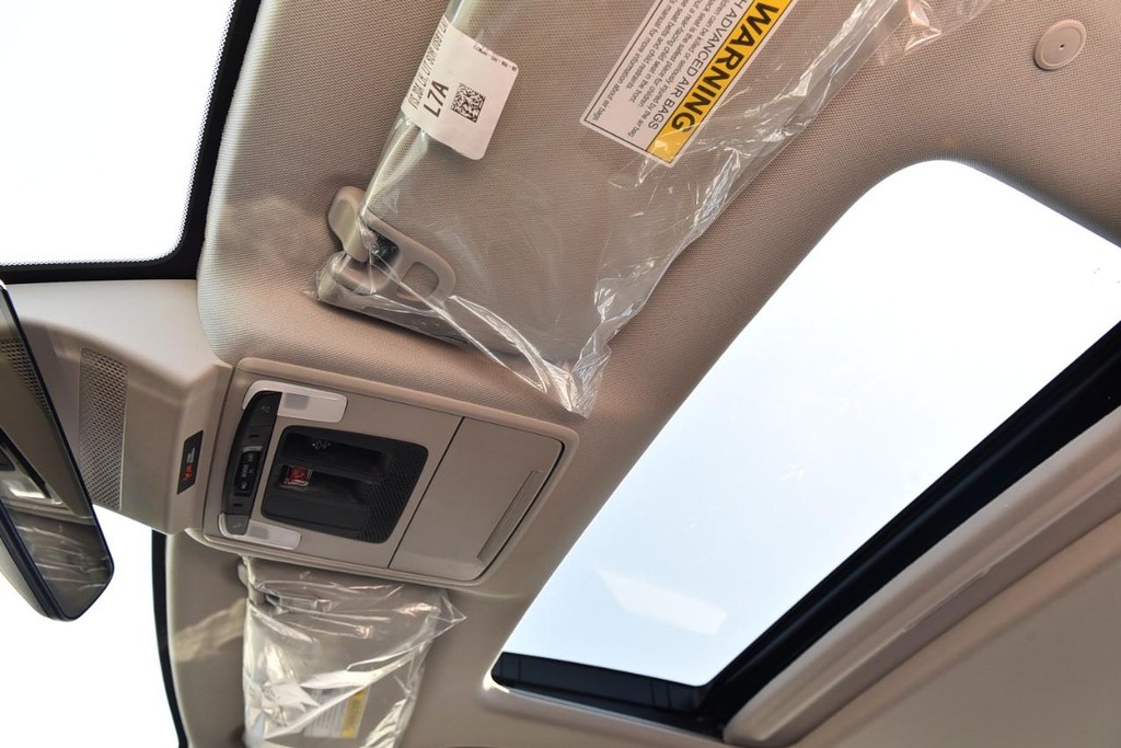 Honda Accord Hybrid Vehicle Image 23