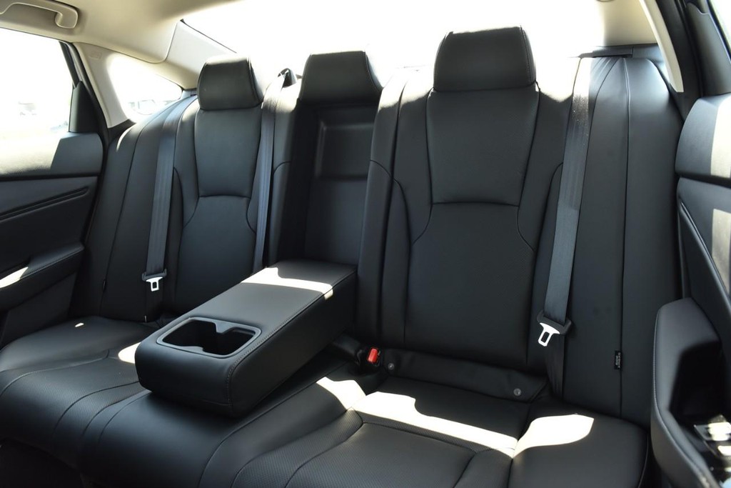 Honda Accord Hybrid Vehicle Image 24