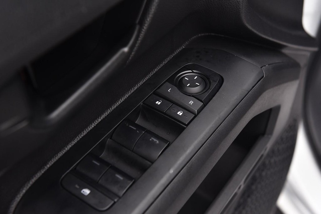 Toyota Tacoma 4WD Vehicle Image 08