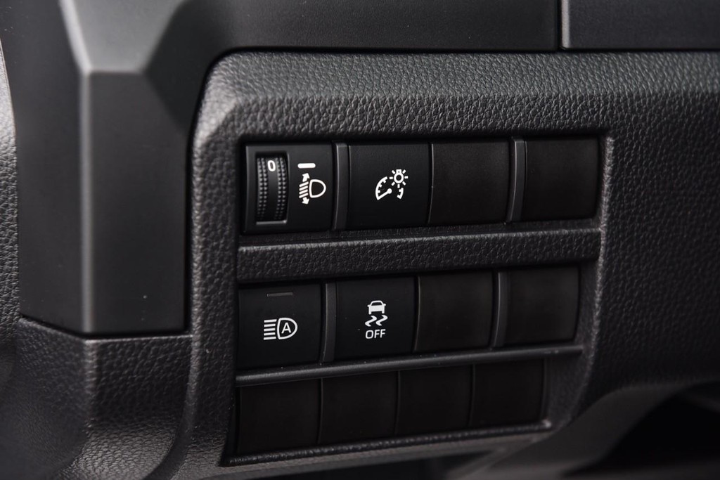 Toyota Tacoma 4WD Vehicle Image 09