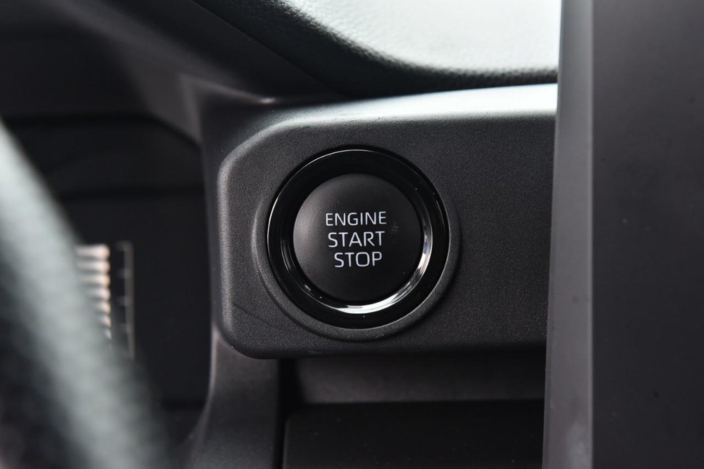 Toyota Tacoma 4WD Vehicle Image 13
