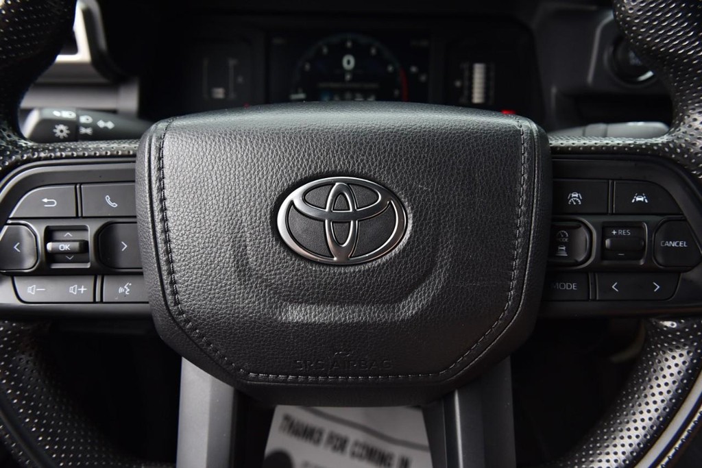 Toyota Tacoma 4WD Vehicle Image 17