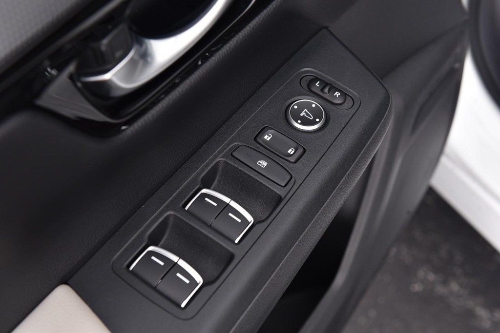 Honda CR-V Vehicle Image 08