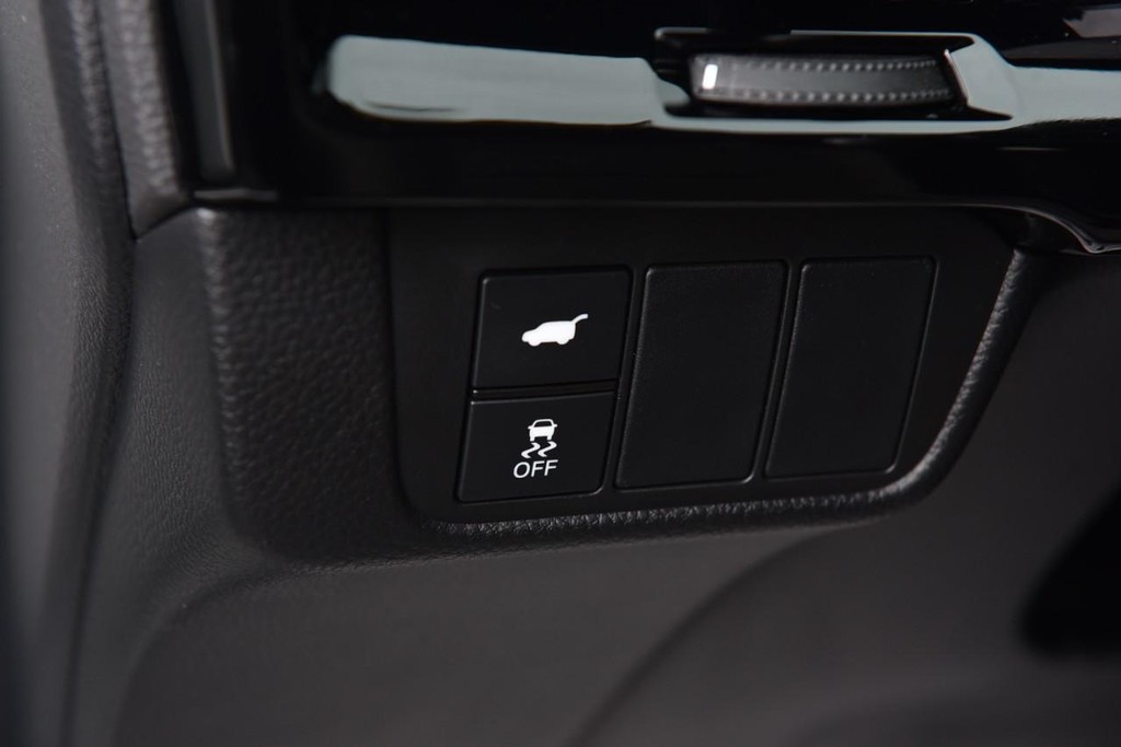 Honda CR-V Vehicle Image 11