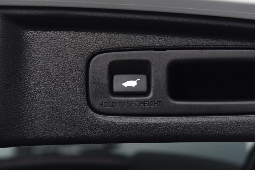 Honda CR-V Vehicle Image 29