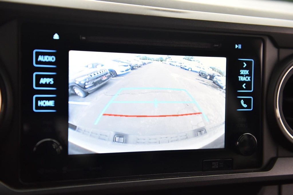 Toyota Tacoma 4WD Vehicle Image 13