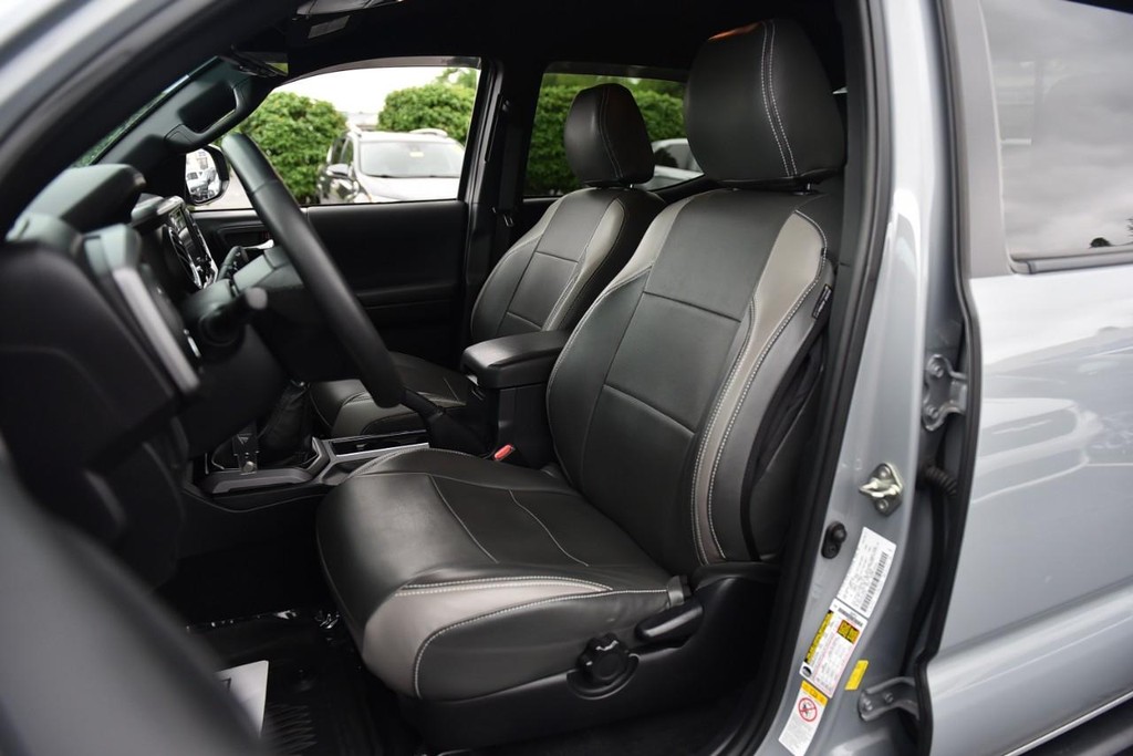 Toyota Tacoma 4WD Vehicle Image 19