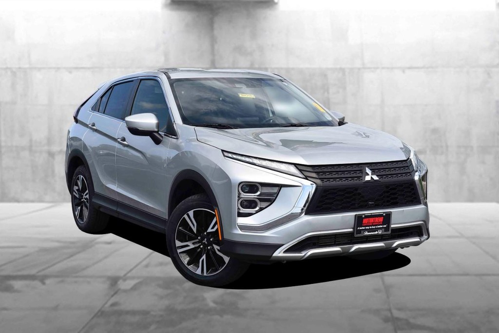 Mitsubishi Eclipse Cross Vehicle Full-screen Gallery Image 2