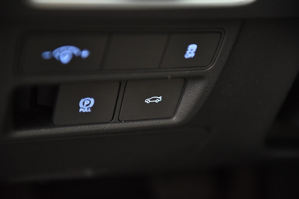 Hyundai Sonata Vehicle Image 10
