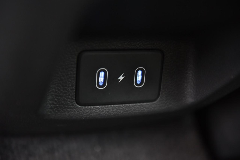 Hyundai Sonata Vehicle Image 22