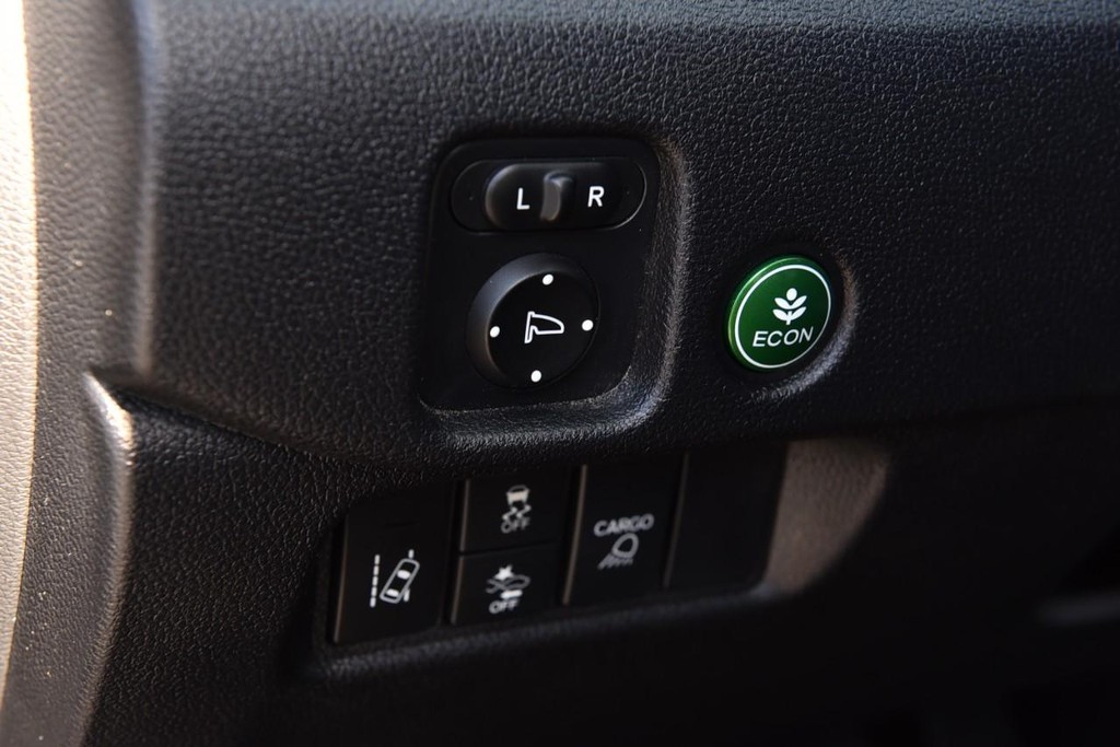 Honda Ridgeline Vehicle Image 13
