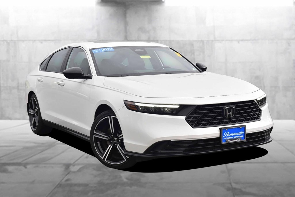 Honda Accord Hybrid Vehicle Image 02