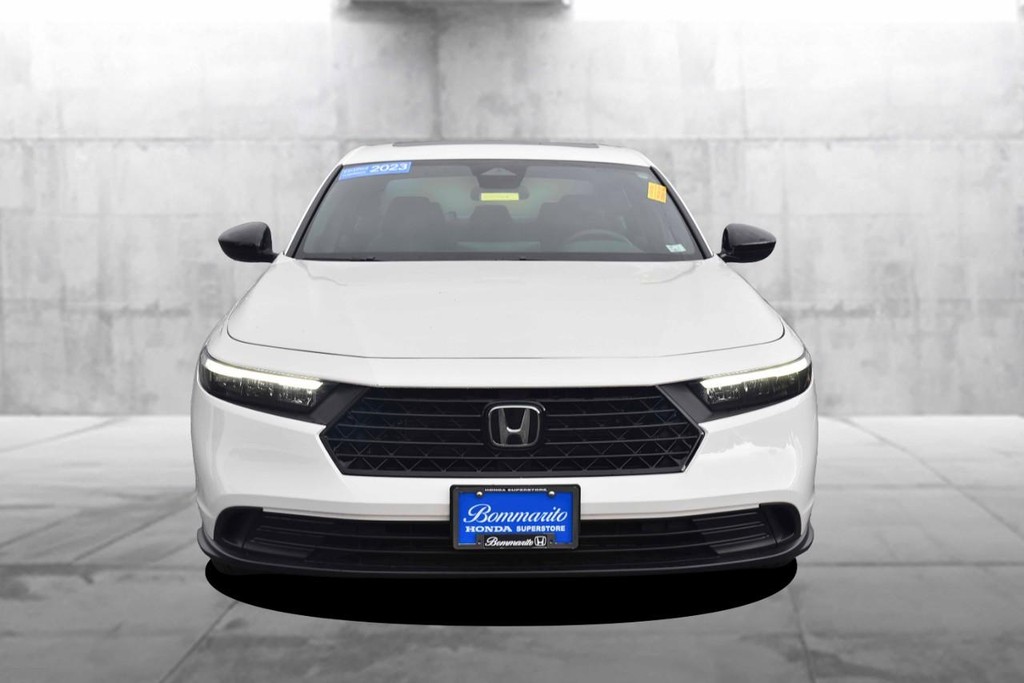 Honda Accord Hybrid Vehicle Image 04