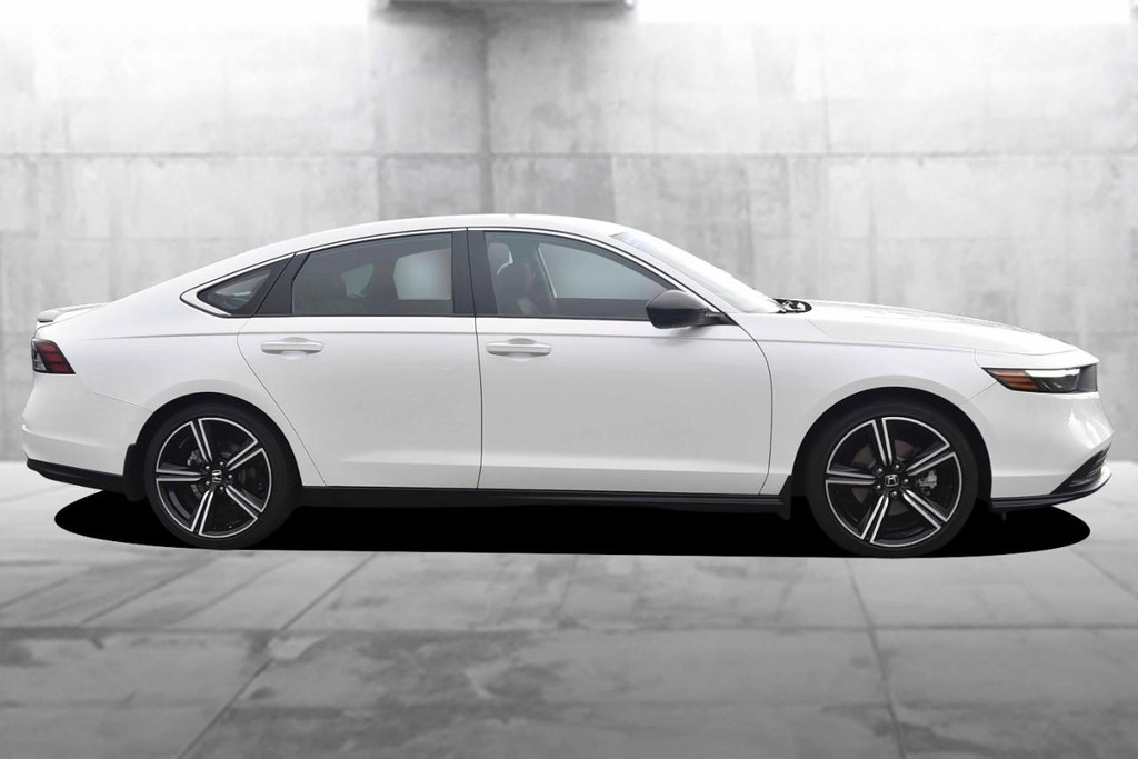 Honda Accord Hybrid Vehicle Image 05